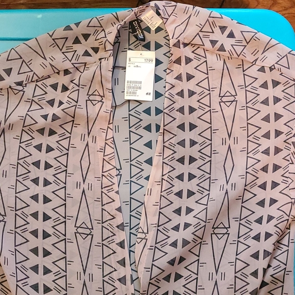 Sheer Geometric Short Kimono ~NWT - Picture 3 of 4